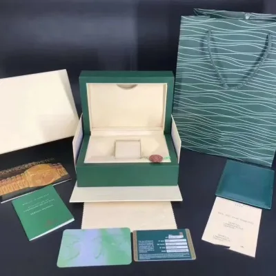 Boîte à montre verte avec carte – image 3